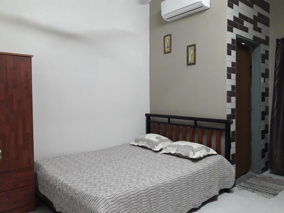 Homestay Bahau Jempol Екстериор снимка